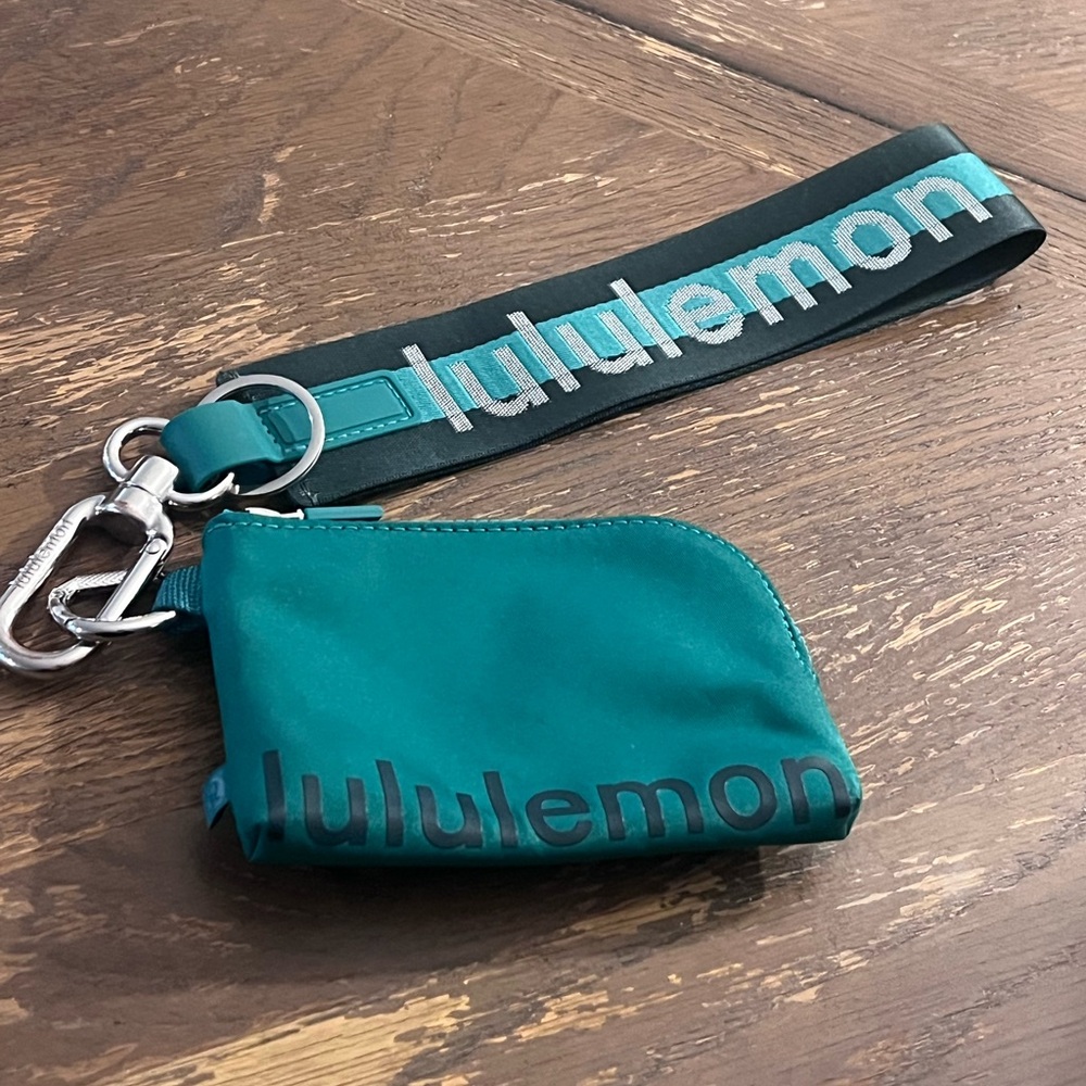 Lululemon Jolly Green Wristlet Key Pouch